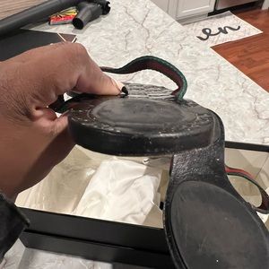 100% authentic Gucci slides size 39 with dust bags